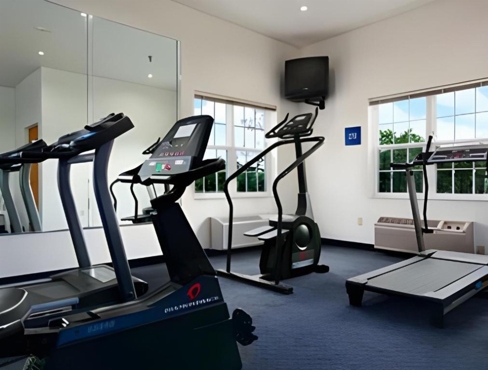 Americas Best Value Inn & Suites Racine